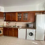 Sea House דירה